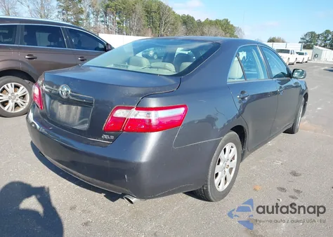 2008 Toyota Camry Xle V6 z USA, uszkodzony, nr VIN 4T1BK46KX8U561177